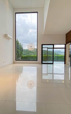Casa de condomínio à venda com 450m², 4 quartos e 4 vagas