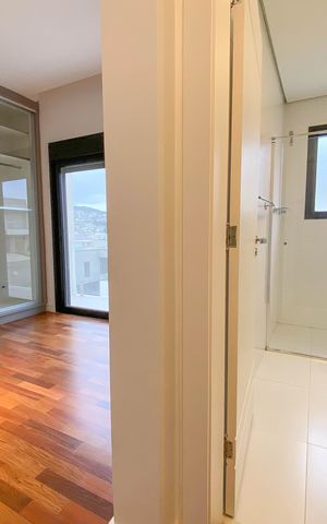 Casa de condomínio à venda com 450m², 4 quartos e 4 vagas
