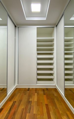 Casa de condomínio à venda com 450m², 4 quartos e 4 vagas