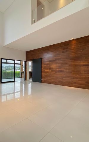 Casa de condomínio à venda com 450m², 4 quartos e 4 vagas