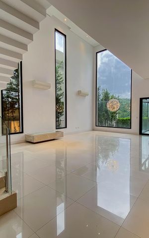 Casa de condomínio à venda com 450m², 4 quartos e 4 vagas