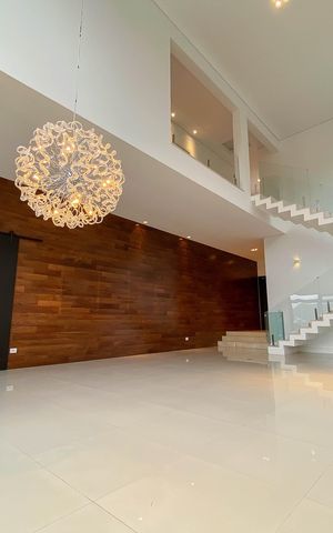 Casa de condomínio à venda com 450m², 4 quartos e 4 vagas