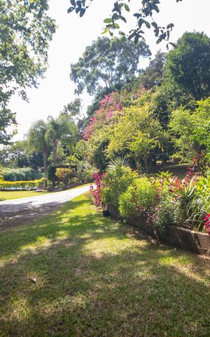 Casa à venda com 300m², 3 quartos e 4 vagasjardim