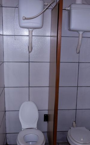 Casa para alugar com 1000m², 8 quartos e 7 vagas Casa para alugar com 1000m², 8 quartos e 7 vagasBanheiro Social