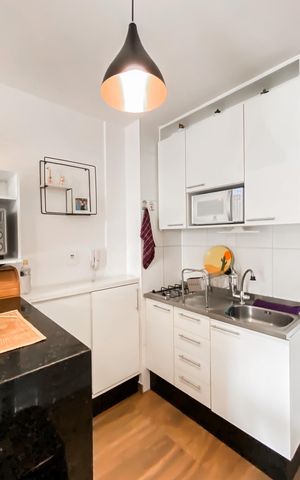 Apartamento à venda com 33m², 1 quarto e 1 vaga Apartamento à venda com 33m², 1 quarto e 1 vagaCozinha