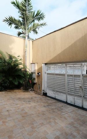 Casa à venda com 190m², 3 quartos e 2 vagasGaragem