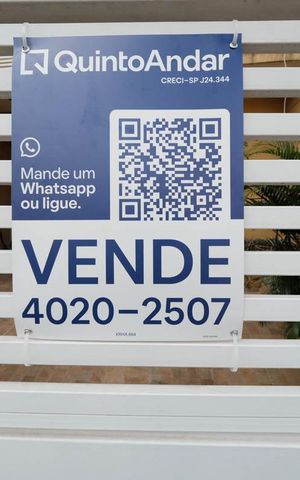 Casa à venda com 190m², 3 quartos e 2 vagasFachada