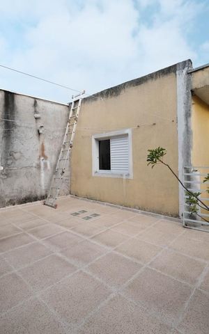 Casa à venda com 190m², 3 quartos e 2 vagasÁrea externa