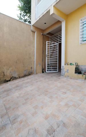Casa à venda com 190m², 3 quartos e 2 vagasGaragem