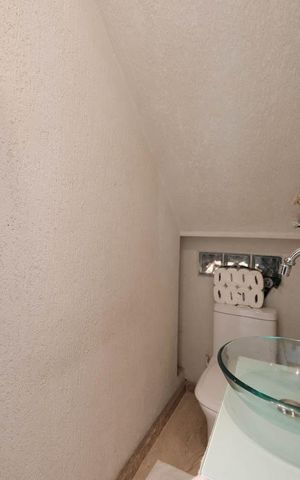 Casa à venda com 190m², 3 quartos e 2 vagasLavabo