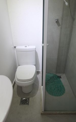 Apartamento à venda com 254m², 4 quartos e 2 vagasBanheiro social 2