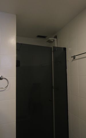 Apartamento à venda com 254m², 4 quartos e 2 vagasBanheiro da suíte
