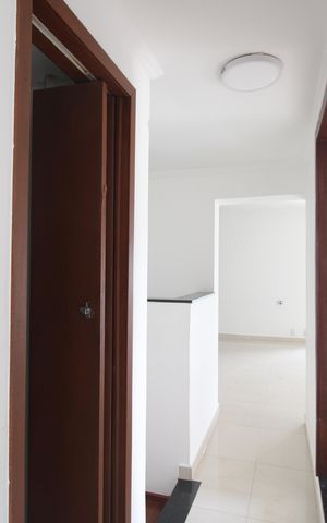 Apartamento à venda com 254m², 4 quartos e 2 vagasCorredor 1