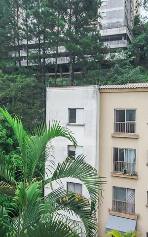 Apartamento à venda com 65m², 2 quartos e 2 vagasVista da Área de Serviço