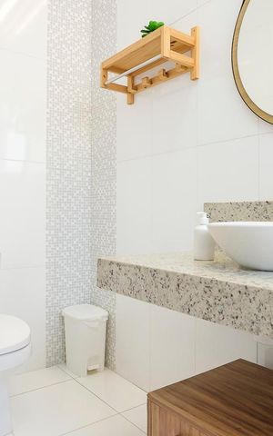 Casa à venda com 284m², 3 quartos e 3 vagasBanheiro da suíte 2