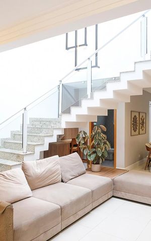 Casa à venda com 284m², 3 quartos e 3 vagasSala