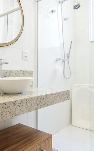 Casa à venda com 284m², 3 quartos e 3 vagasBanheiro da suíte 2