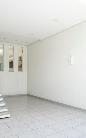 Casa à venda com 284m², 3 quartos e 3 vagasGaragem