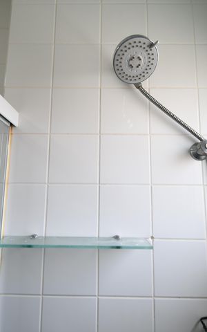 Casa de condomínio à venda com 80m², 3 quartos e 2 vagasBanheiro Suíte