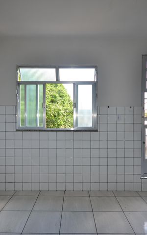 Casa de condomínio para alugar com 140m², 3 quartos e sem vagaCozinha e Área de Serviço