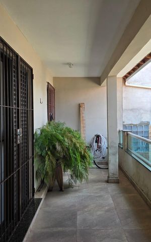 Casa à venda com 250m², 5 quartos e 4 vagas Casa à venda com 250m², 5 quartos e 4 vagas Area Gourmet /Casa 01