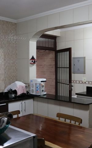 Casa à venda com 250m², 5 quartos e 4 vagasCozinha/ Casa 01