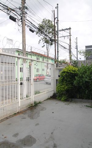 Casa à venda com 170m², 2 quartos e 4 vagasGaragem