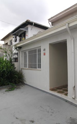 Casa à venda com 170m², 2 quartos e 4 vagasGaragem