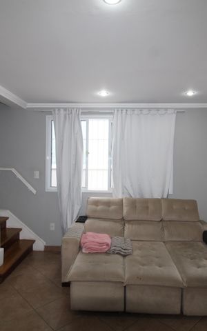 Casa à venda com 170m², 2 quartos e 4 vagasSala