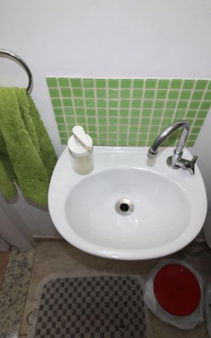 Casa à venda com 170m², 2 quartos e 4 vagasLavabo