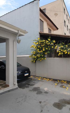 Casa à venda com 170m², 2 quartos e 4 vagasGaragem