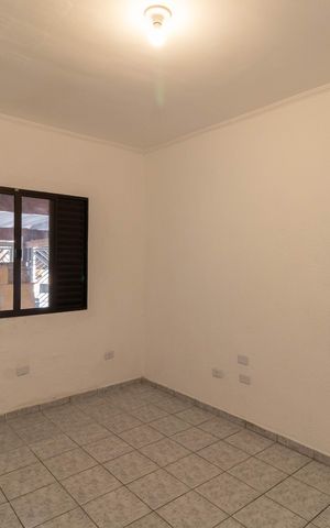 Casa à venda com 300m², 4 quartos e 3 vagas Casa à venda com 300m², 4 quartos e 3 vagasCasa 1 Quarto 2