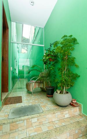Casa à venda com 136m², 3 quartos e 2 vagasEntrada