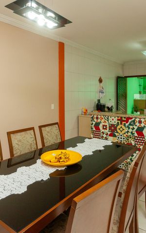 Casa à venda com 136m², 3 quartos e 2 vagasSala de Jantar