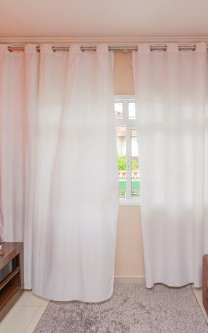 Casa à venda com 136m², 3 quartos e 2 vagasSala