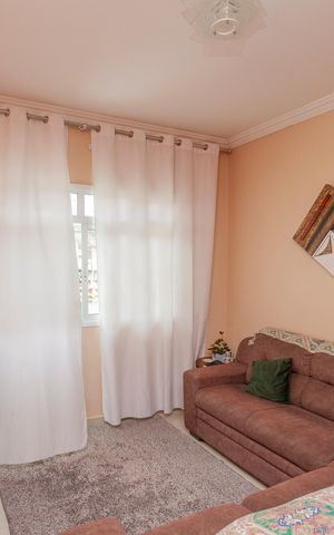 Casa à venda com 136m², 3 quartos e 2 vagasSala