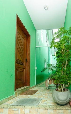 Casa à venda com 136m², 3 quartos e 2 vagasEntrada