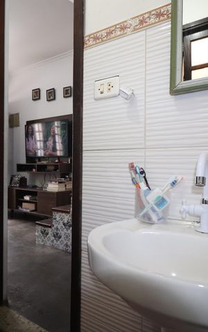 Casa à venda com 60m², 2 quartos e 2 vagasLavabo