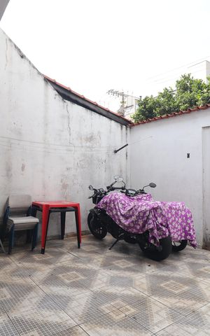 Casa à venda com 60m², 2 quartos e 2 vagasGaragem