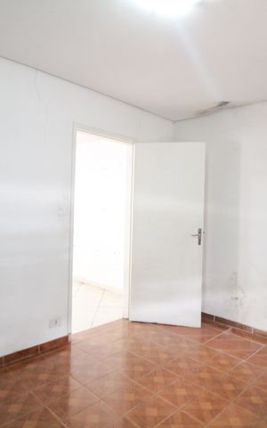 Casa à venda com 316m², 4 quartos e 3 vagas Casa à venda com 316m², 4 quartos e 3 vagasQuarto 2