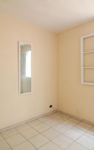 Casa à venda com 316m², 4 quartos e 3 vagas Casa à venda com 316m², 4 quartos e 3 vagasQuarto 1- Suite