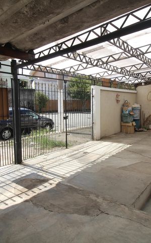 Casa à venda com 316m², 4 quartos e 3 vagas Casa à venda com 316m², 4 quartos e 3 vagasGaragem