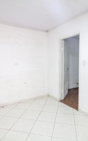 Casa à venda com 316m², 4 quartos e 3 vagas Casa à venda com 316m², 4 quartos e 3 vagasSala 2