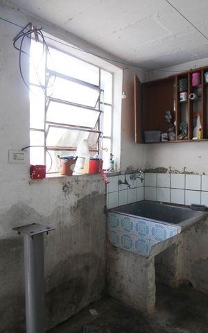 Casa à venda com 316m², 4 quartos e 3 vagas Casa à venda com 316m², 4 quartos e 3 vagasÁrea de Serviço