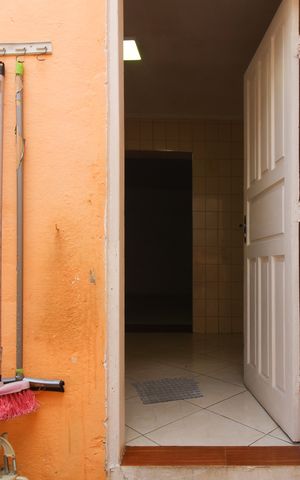 Casa à venda com 316m², 4 quartos e 3 vagas Casa à venda com 316m², 4 quartos e 3 vagasQuintal