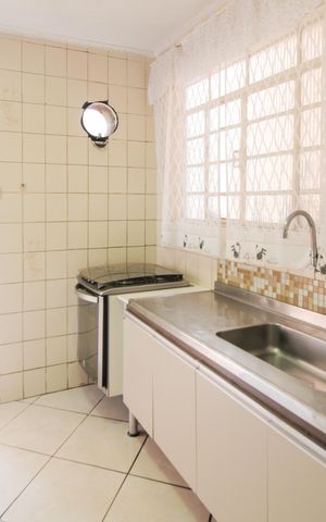 Casa à venda com 316m², 4 quartos e 3 vagas Casa à venda com 316m², 4 quartos e 3 vagasCozinha