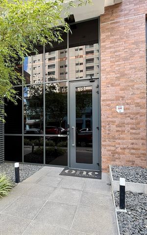 Studio para alugar com 25m², 0 quarto e sem vaga Studio para alugar com 25m², 0 quarto e sem vagaFachada