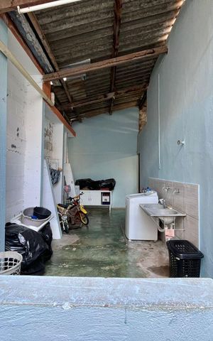 Casa à venda com 180m², 4 quartos e sem vaga Casa à venda com 180m², 4 quartos e sem vagaÁrea de Serviço