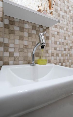 Casa de condomínio à venda com 83m², 2 quartos e 2 vagasLavabo