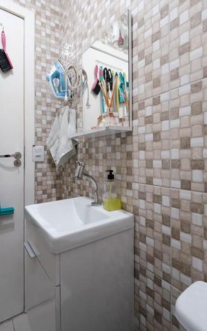 Casa de condomínio à venda com 83m², 2 quartos e 2 vagasLavabo